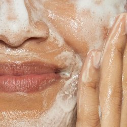 Oil to Foam Total Cleanser - 250 ml.